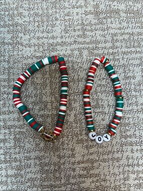 Set of 2 beaded Christmas bracelets